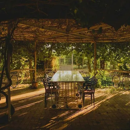 Villa Hilary's *